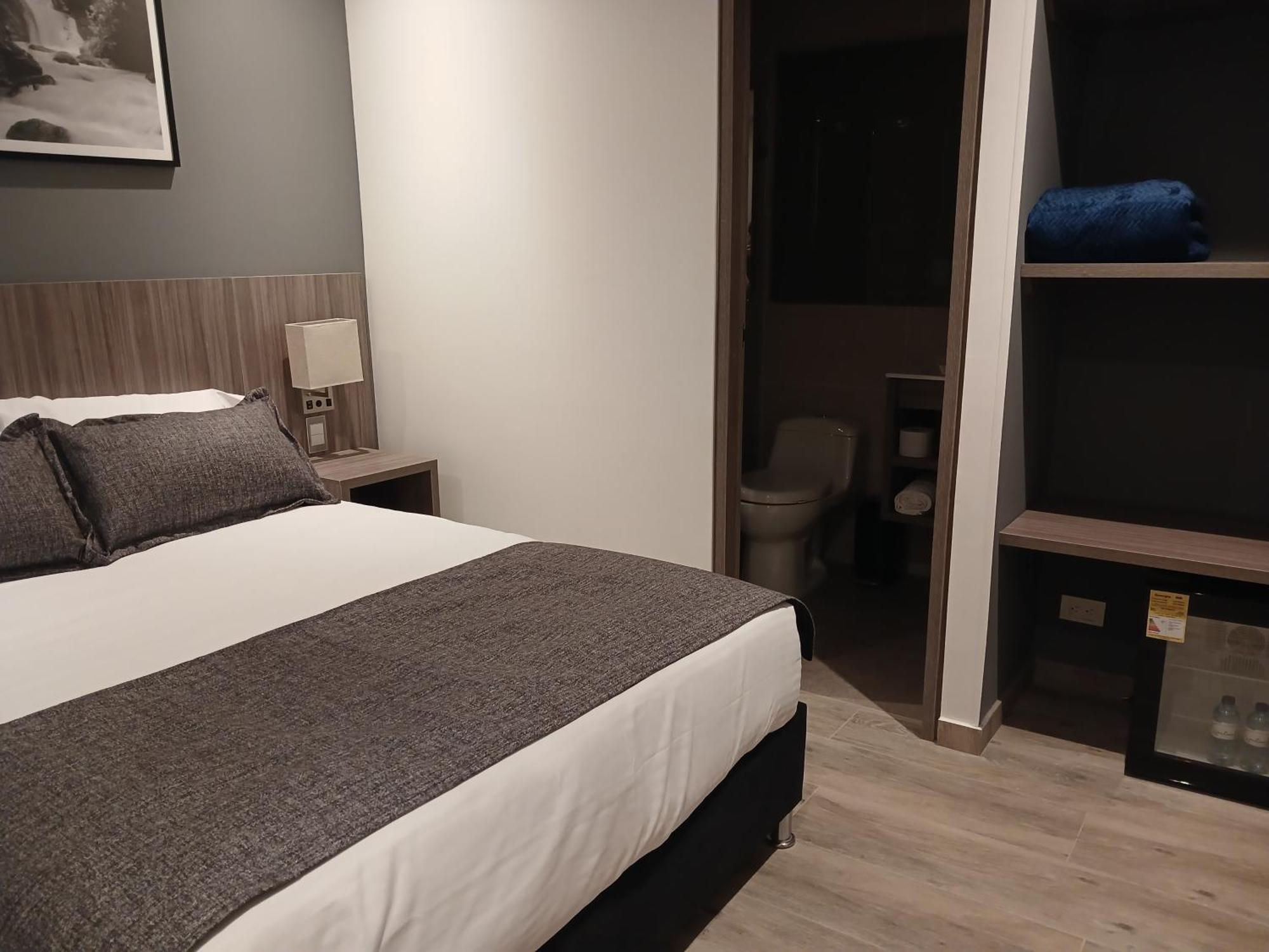 Hotel Santino Jenesano Zewnętrze zdjęcie
